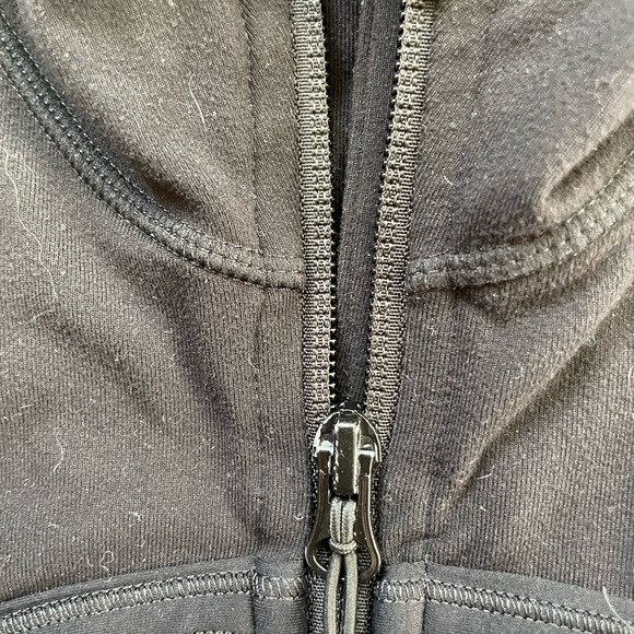 Lululemon jacket - Picture 6 of 7
